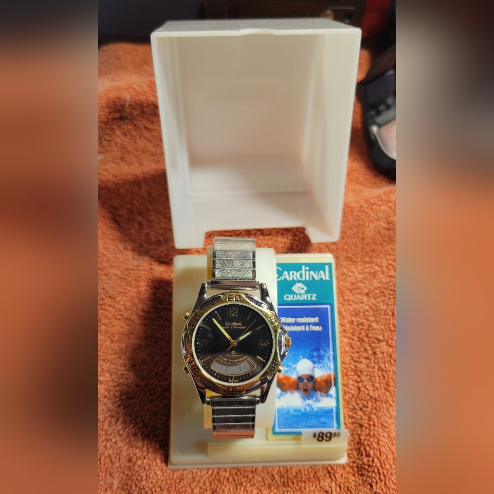 Y2K Ladies Cardinal anilog / digital watch like new w Speidel bracelet